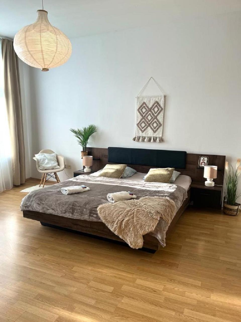 Apartment Olivia - Old Town Bratislava Exteriör bild